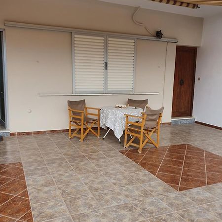 Villa Sunny House Vathí Esterno foto